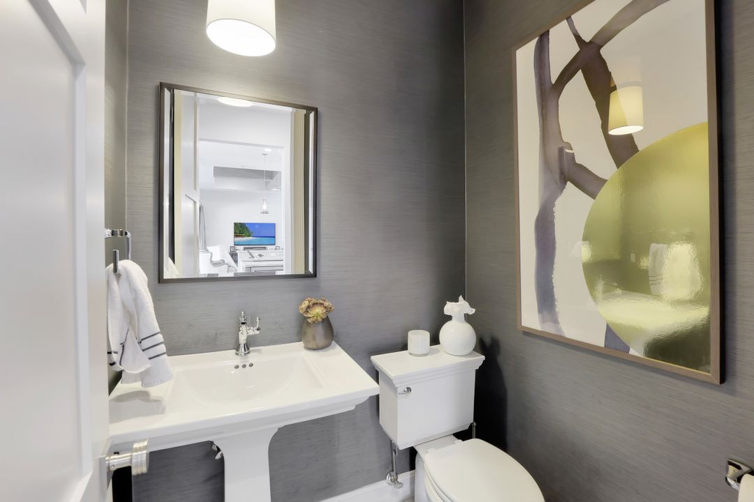 5931 Spanish Oaks Ln, Naples, FL 34119