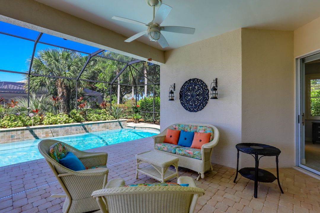 24761 Goldcrest Dr, Bonita Springs, FL 34134