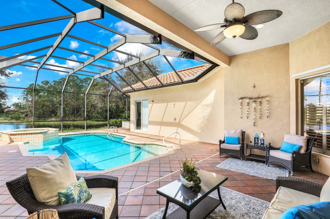 919 Tivoli Ct, Naples, FL 34104