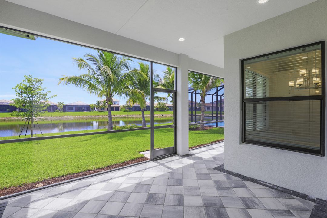 4549 Kensington Cir, Naples, FL 34119