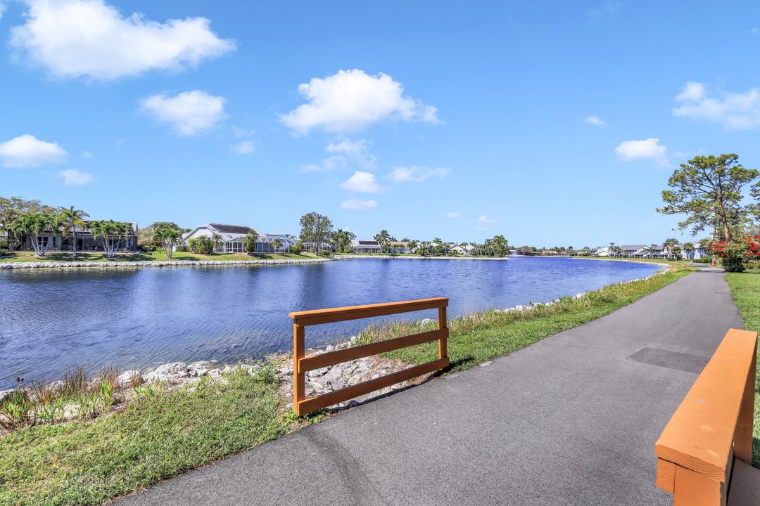 810 New Waterford Dr #201, Naples, FL 34104