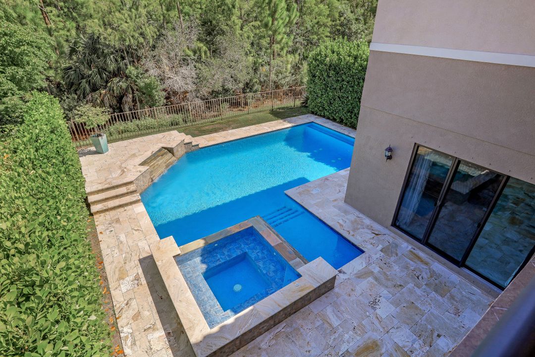 3407 Pacific Dr, Naples, FL 34119