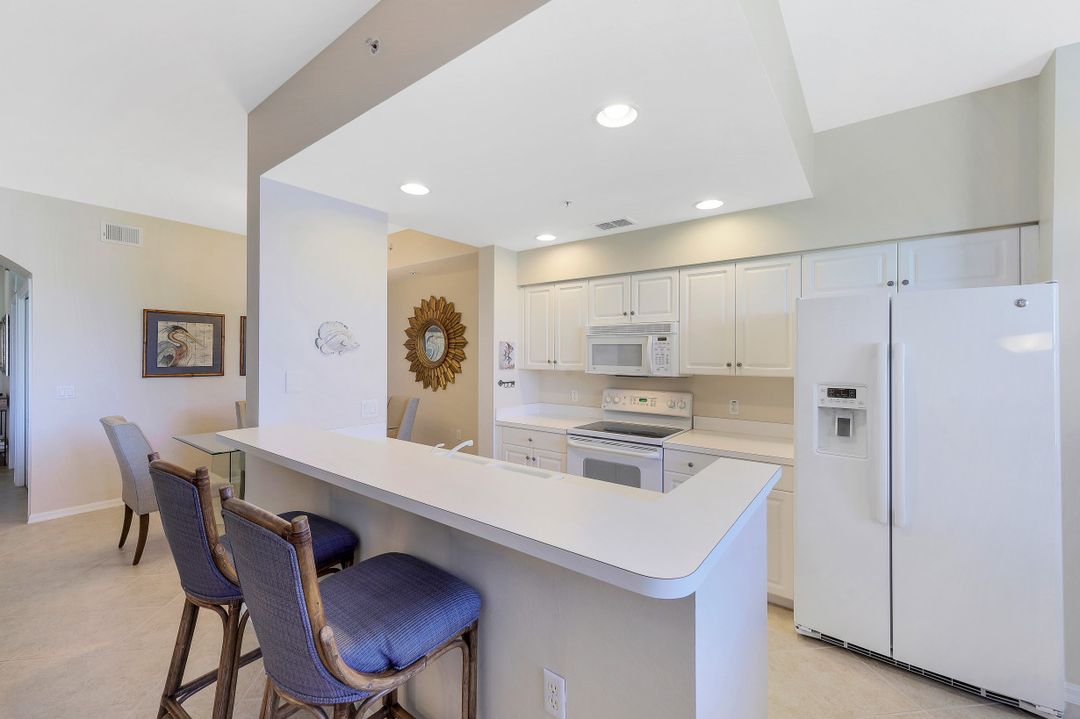 2720 Cypress Trace Cir #2921, Naples, FL 34119