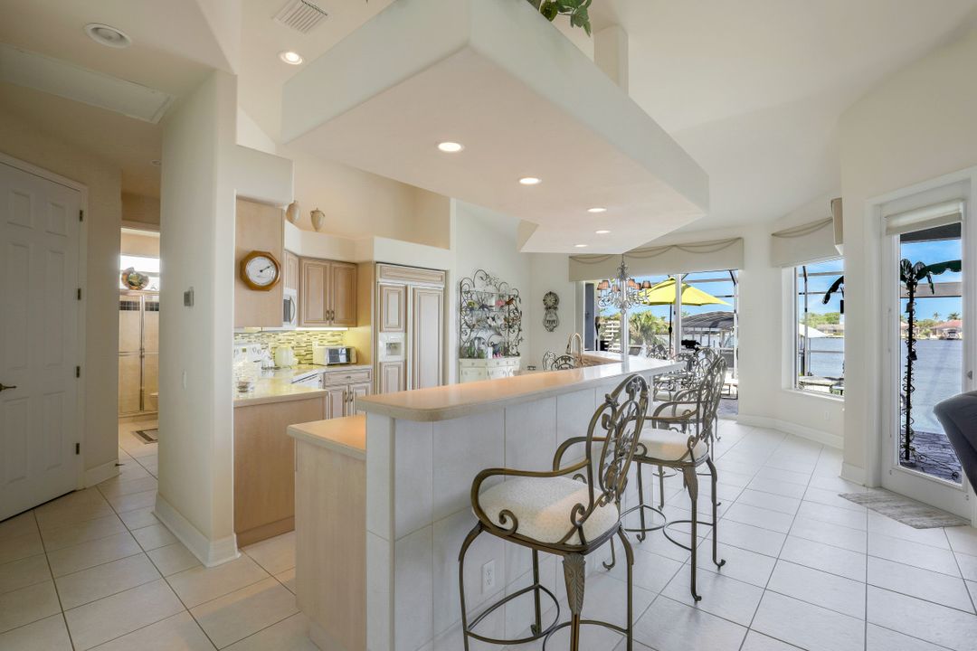 5219 SW 5th Pl, Cape Coral, FL 33914