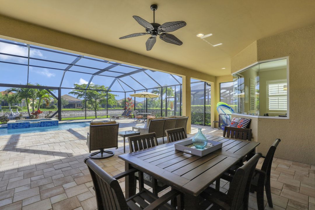 9091 Graphite Cir, Naples, FL 34120