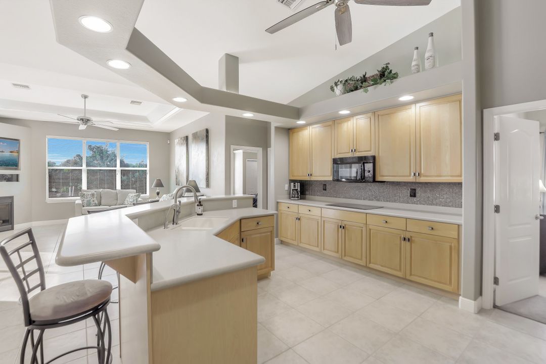 2314 SW 31st Ln, Cape Coral, FL 33914