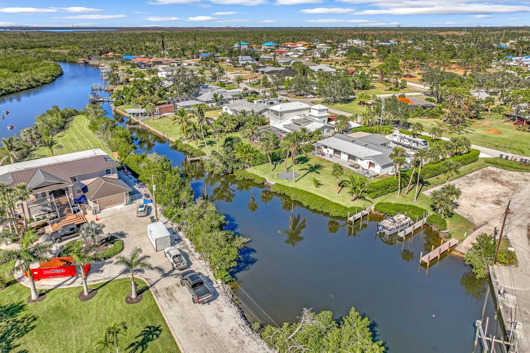 4884 Riverside Dr, Estero, FL 33928