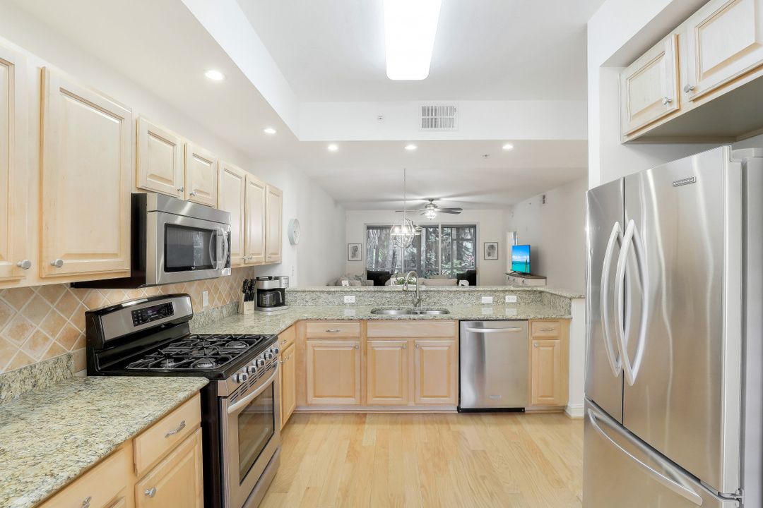 1878 Tarpon Bay Dr S #103, Naples, FL 34119