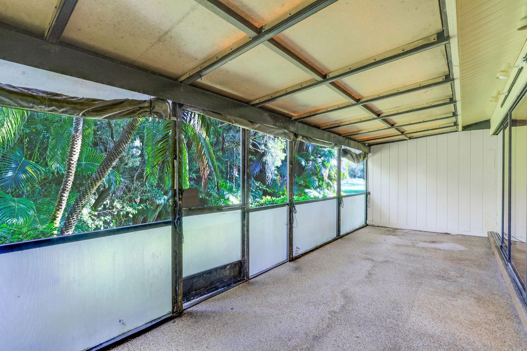 127 Forest Lakes Blvd, Naples, FL 34105