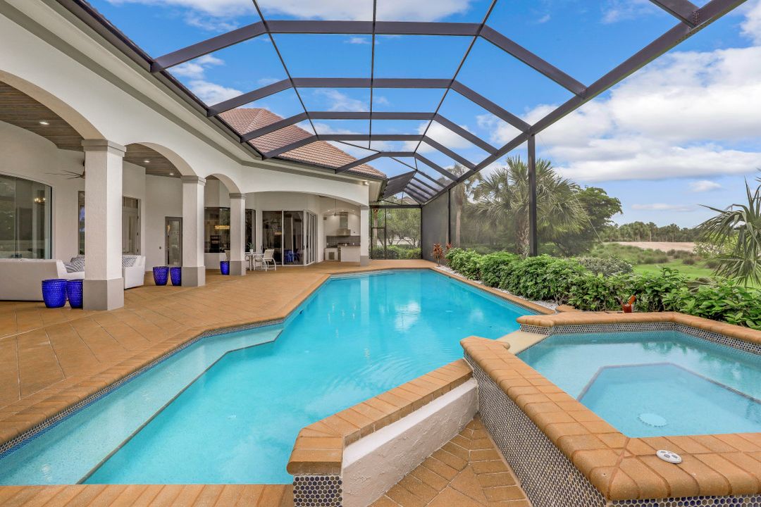 11430 Golden Eagle Ct, Naples, FL 34120