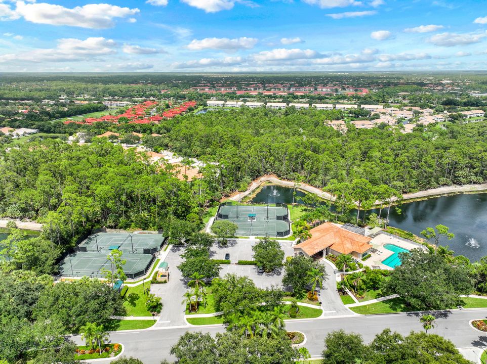 5100 Cedar Springs Dr #201, Naples, FL 34110