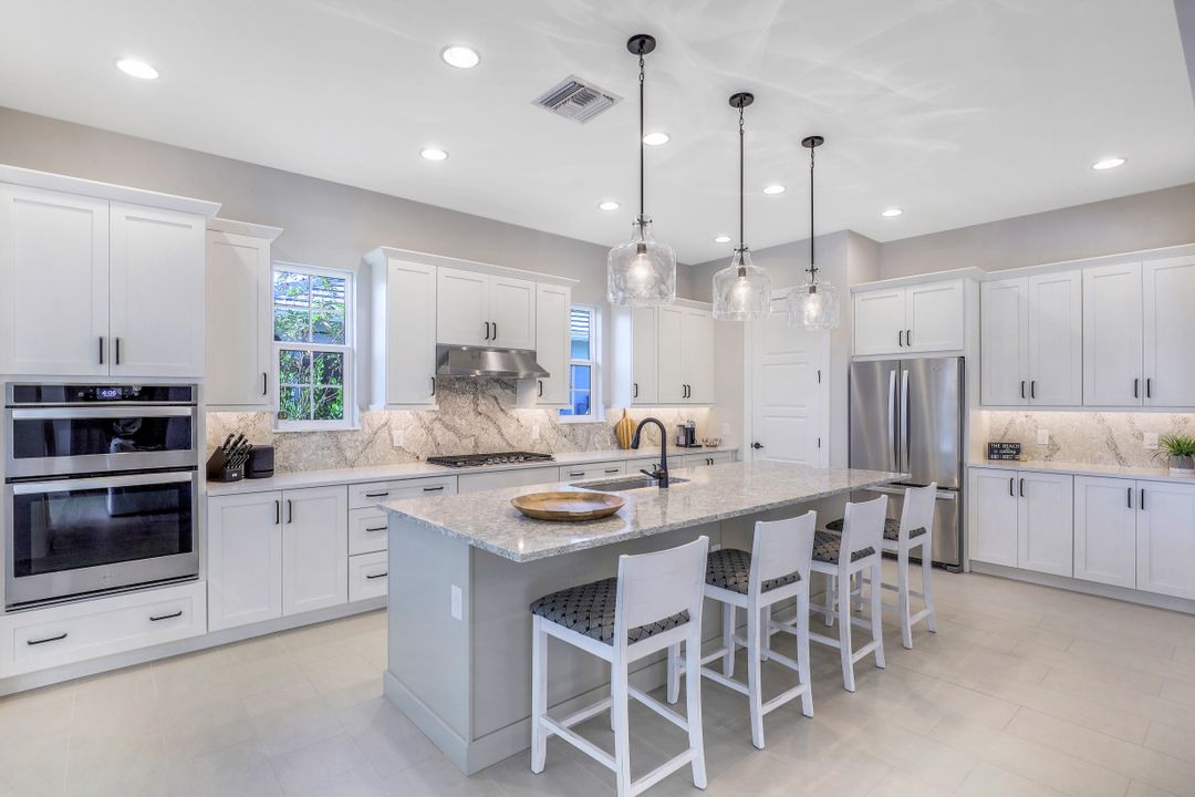 3224 Cotuit Ln, Naples, FL 34114