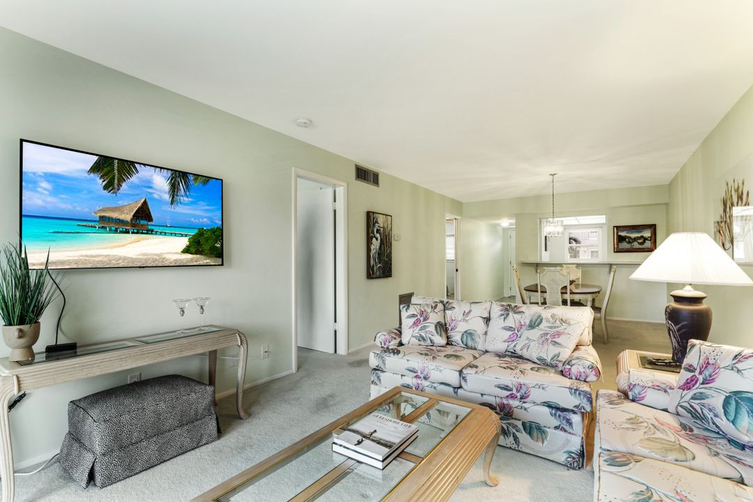 3150 Binnacle Dr #217, Naples, FL 34103