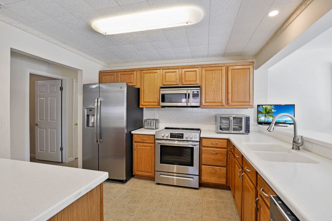 3312 SE 22nd Pl, Cape Coral, FL 33904