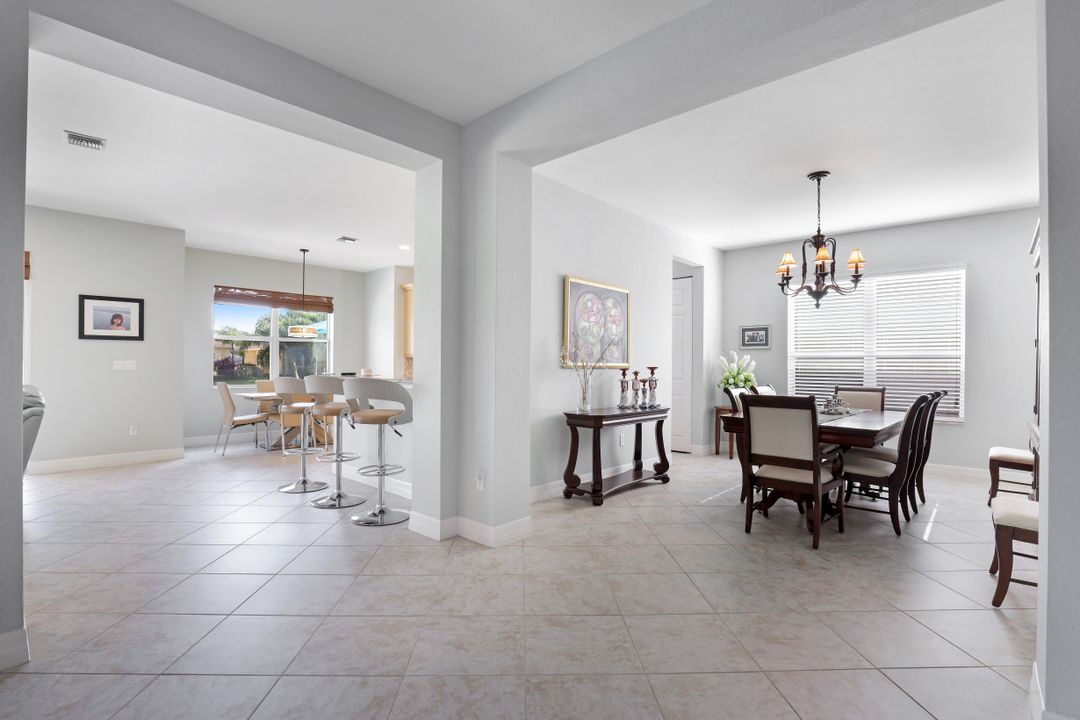 6499 Marbella Dr, Naples, FL 34105