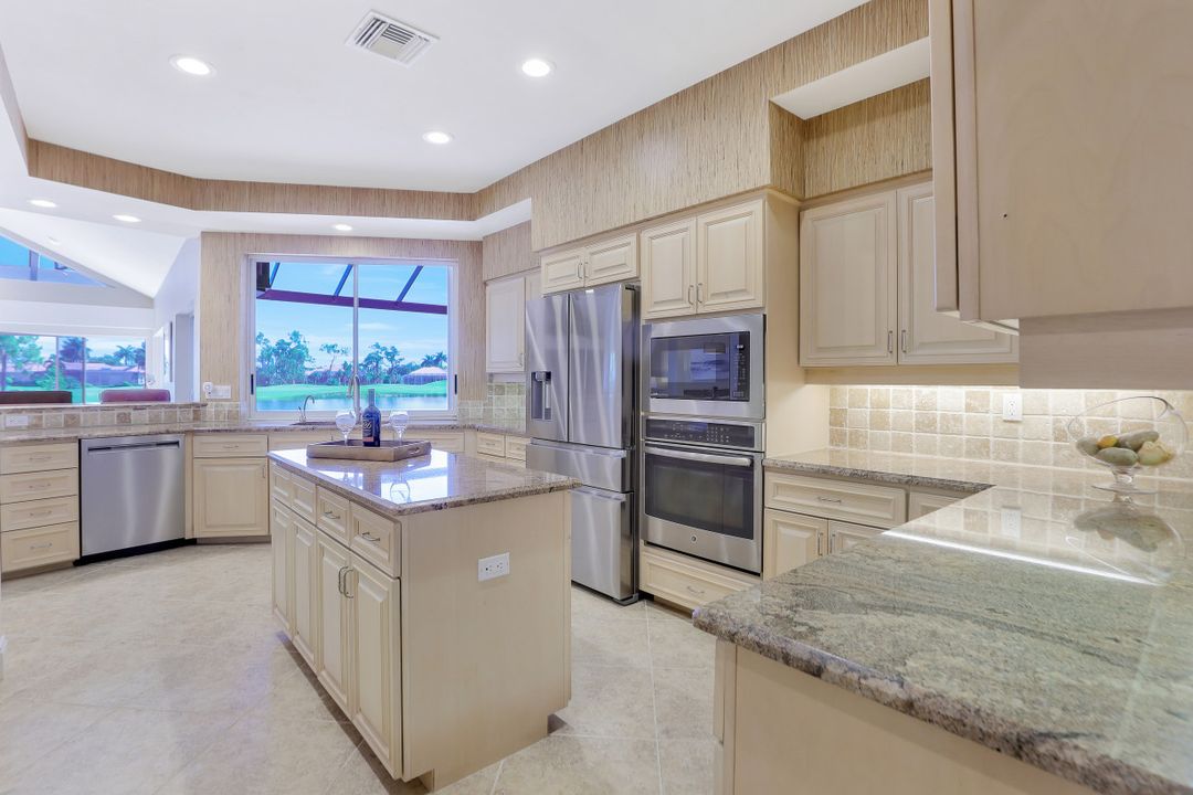 20419 Wildcat Run Dr, Estero, FL 33928