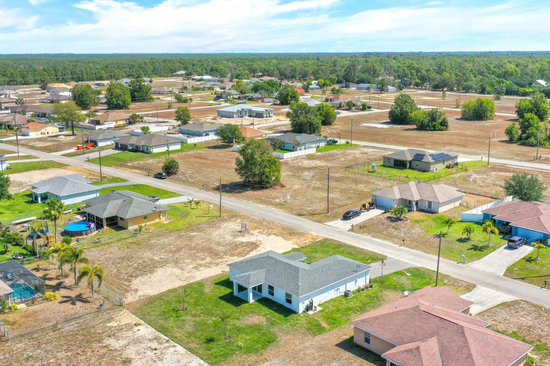 2604 NE 5th Ave, Cape Coral, FL 33909