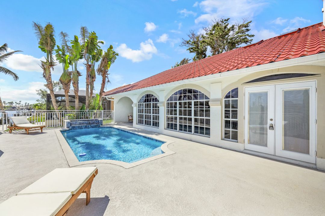 5005 SW 25th Pl, Cape Coral, FL 33914