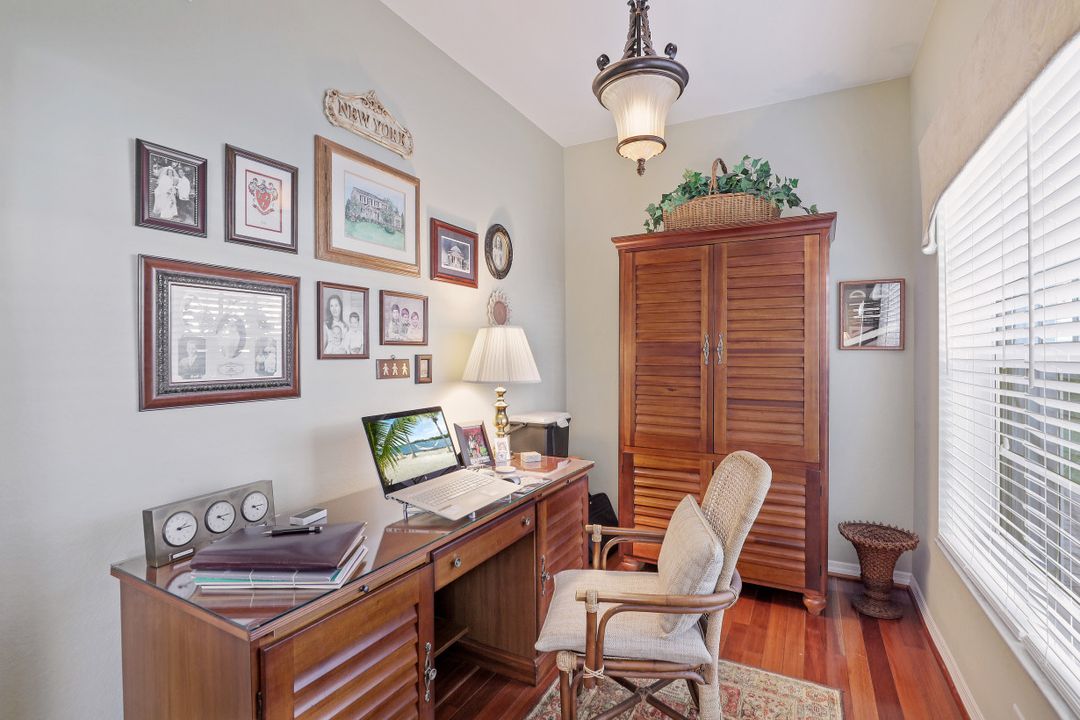 5650 Northboro Dr #101, Naples, FL 34110