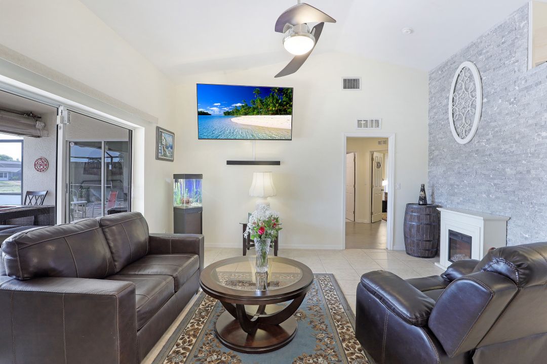 17880 Castle Harbor Dr, Fort Myers, FL 33967