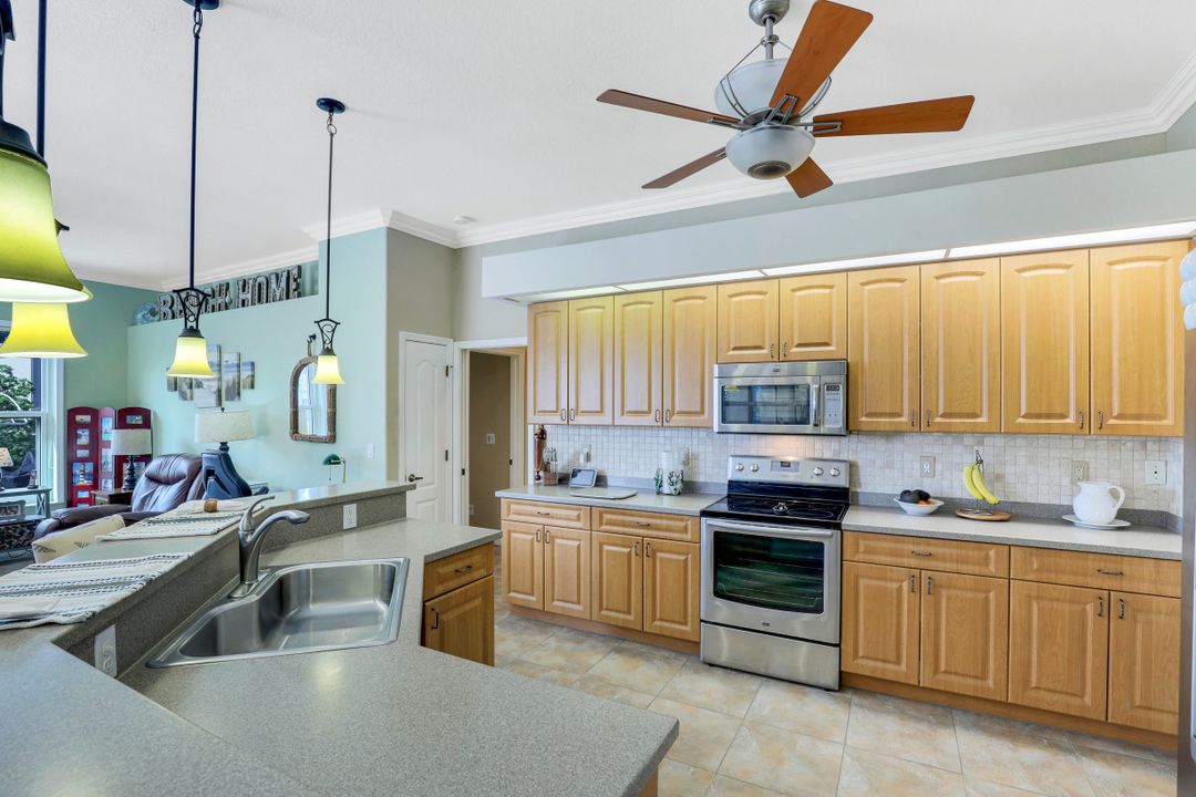 1306 SW 47th St, Cape Coral, FL 33914