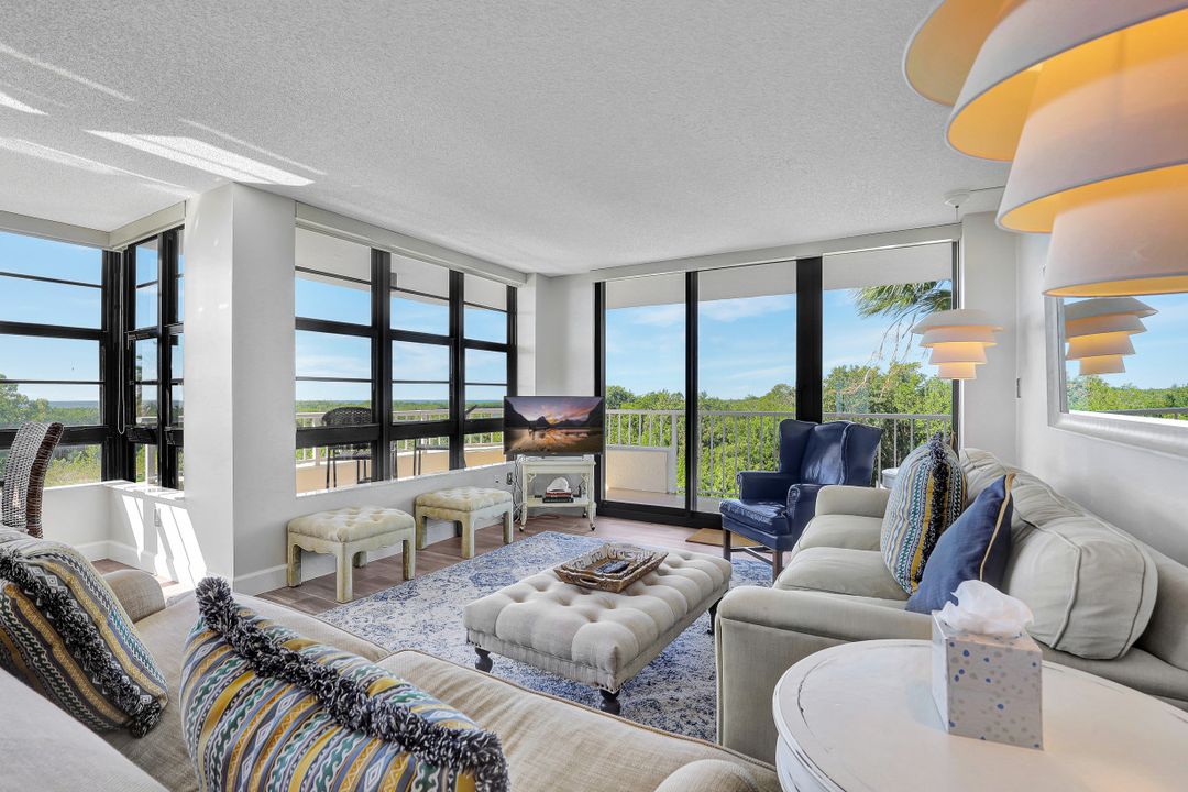 440 Seaview Ct #312, Marco Island, FL 34145