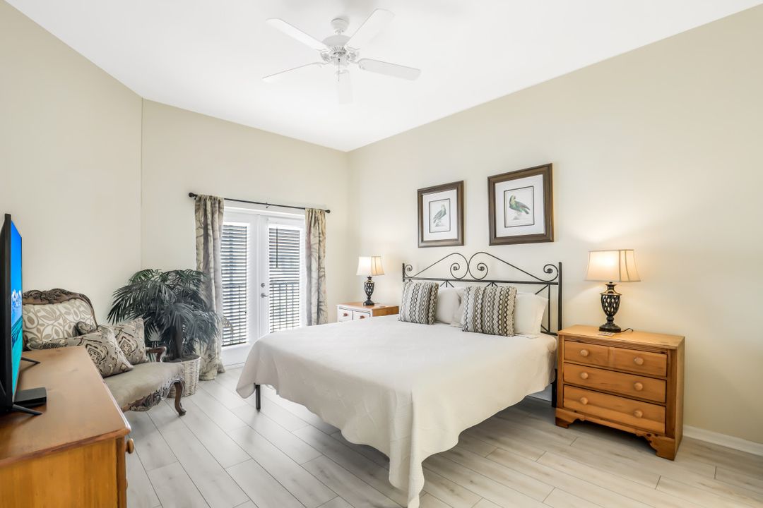 470 Launch Circle #603, Naples, FL 34108