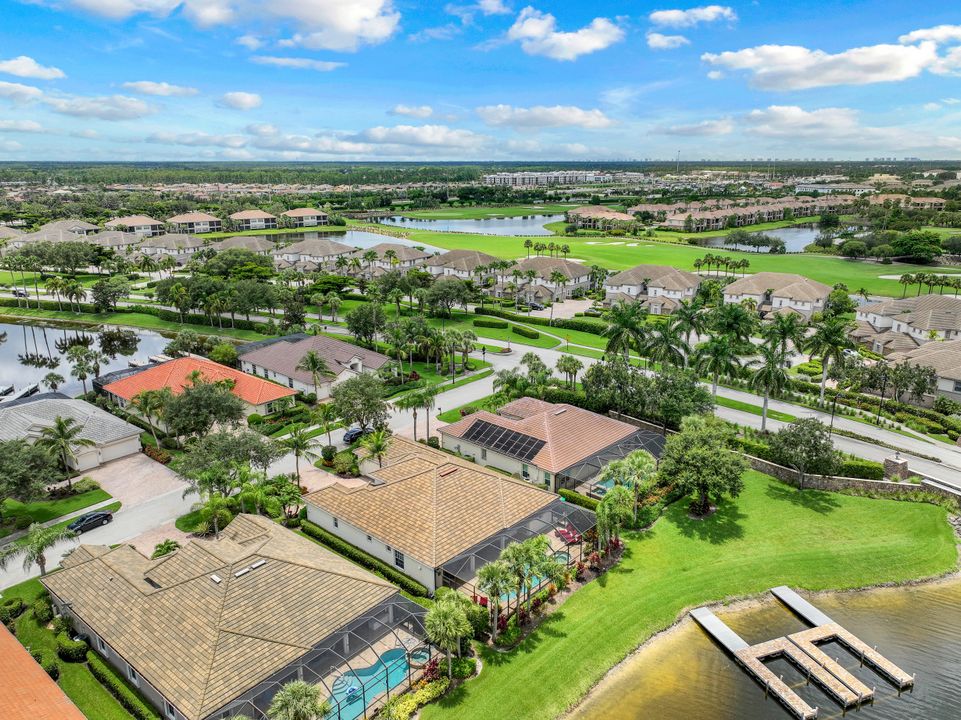 8733 Hideaway Harbor Ct, Naples, FL 34120