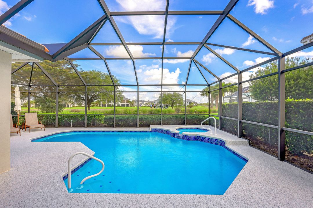 11857 Bramble Ct, Naples, FL 34120