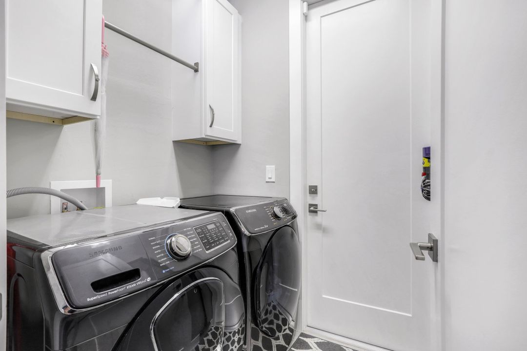 937 SW 28th Terrace, Cape Coral, FL 33914