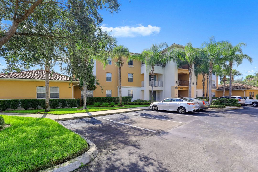 3961 Pomodoro Cir #203 , Cape Coral, FL 33909