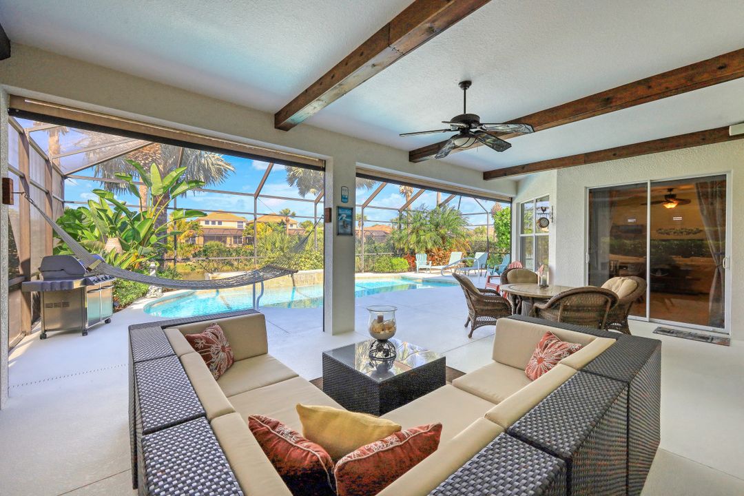 8219 Potomac Ln, Naples, FL 34104