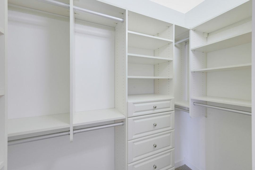 3065 Driftwood Way #4202, Naples, FL 34109