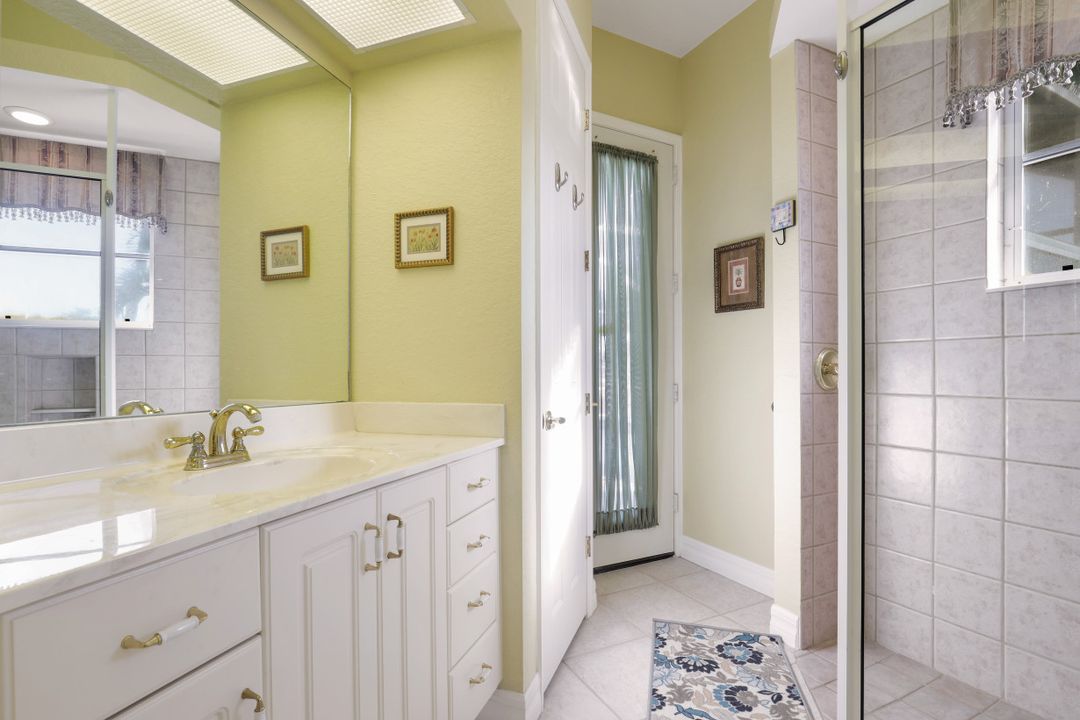 2902 SW 40th St, Cape Coral, FL 33914