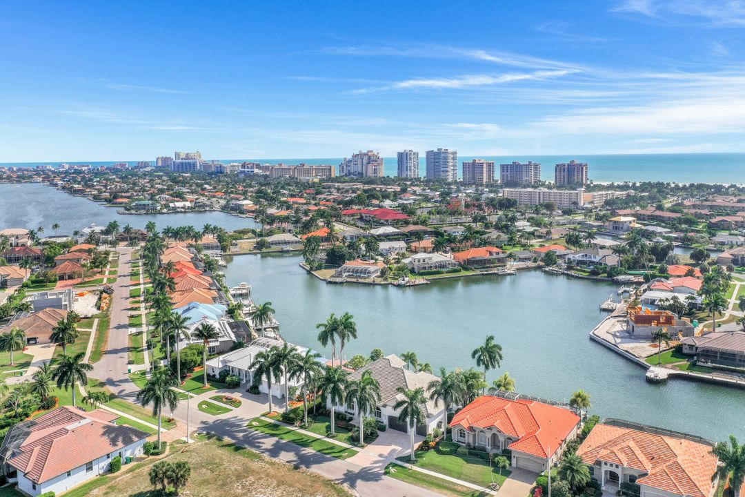 110 Copperfield Ct, Marco Island, FL 34145