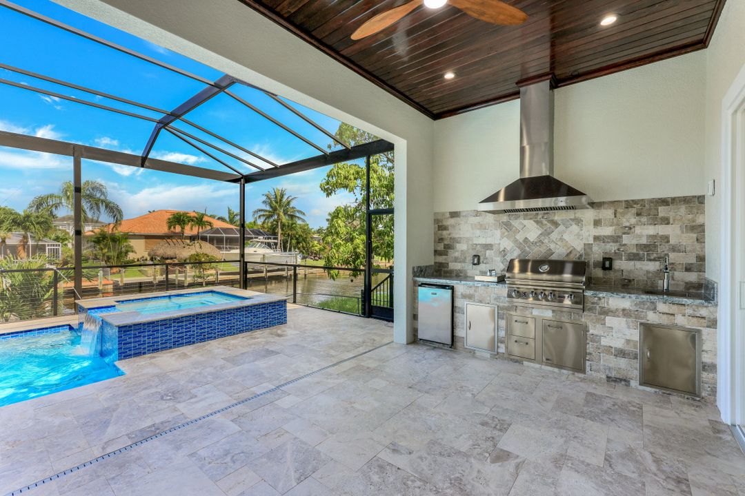 5332 Malibu Ct, Cape Coral, FL 33904