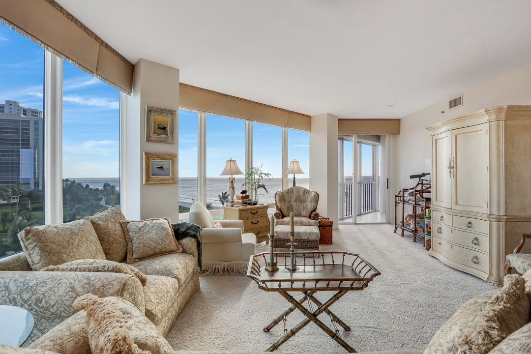 4951 Gulf Shore Blvd N #301, Naples, FL 34103