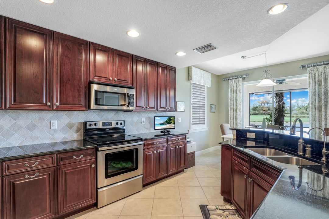 9521 Ironstone Terrace #101, Naples, FL 34120