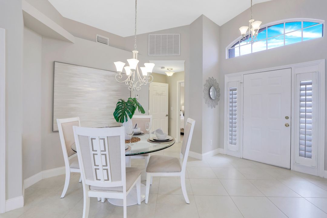 2810 Sailors Way, Naples, FL 34109