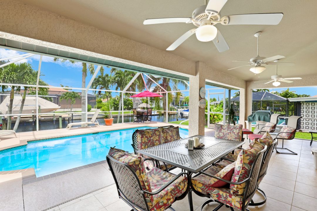 5241 Stratford Ct, Cape Coral, FL 33904