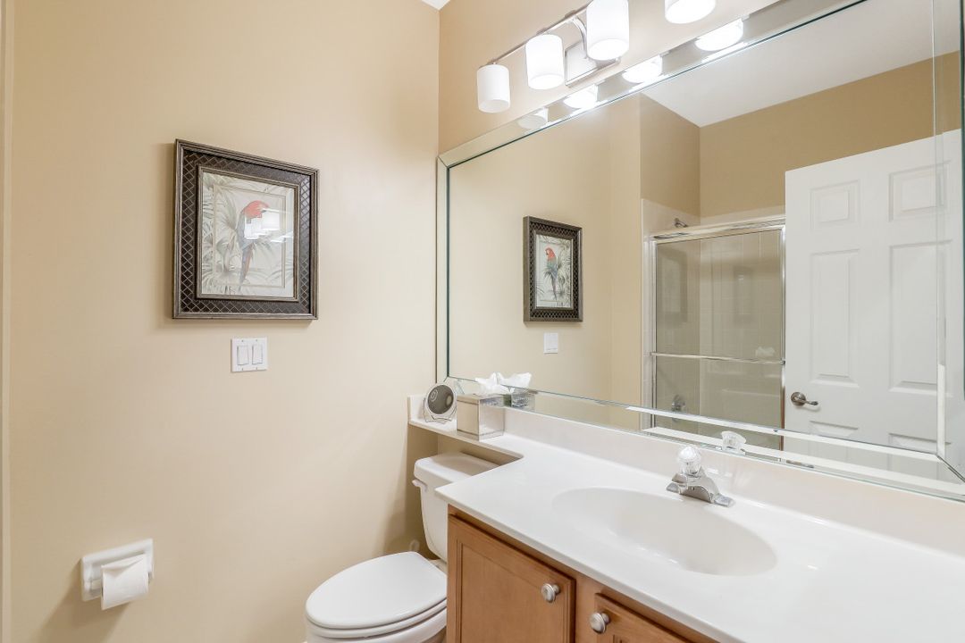 23181 Oakglen Ln, Bonita Springs, FL 34135