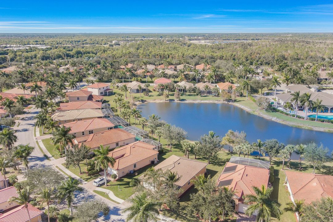 14281 Manchester Dr, Naples, FL 34114