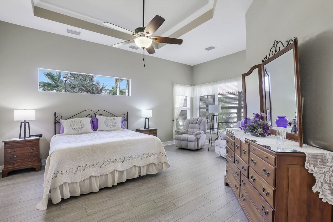 10259 Avonleigh Dr, Bonita Springs, FL 34135