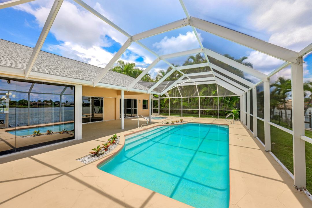 1014 Hancock Bridge Pkwy, Cape Coral, FL 33990