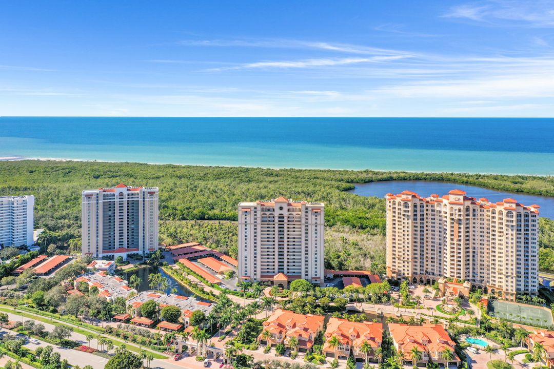 6585 Nicholas Blvd #1405, Naples, FL 34108