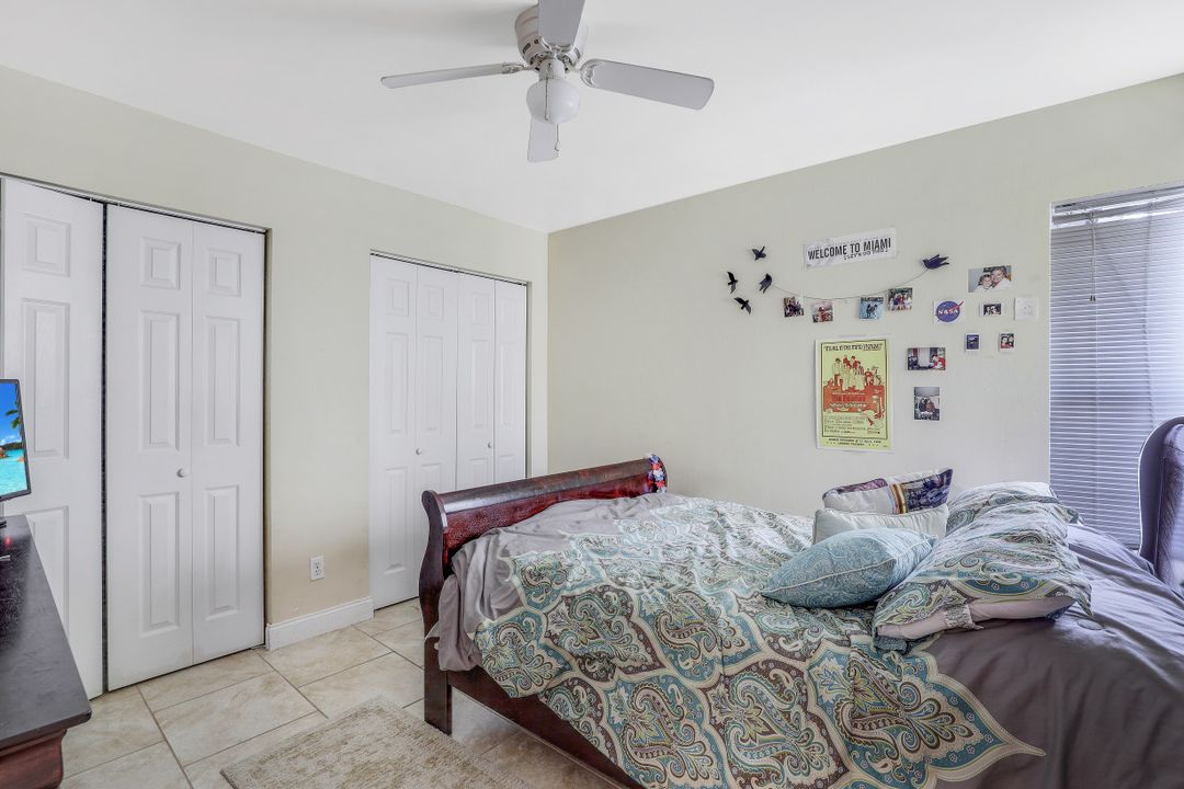 9589 Crescent Garden Dr #101, Naples, FL 34109