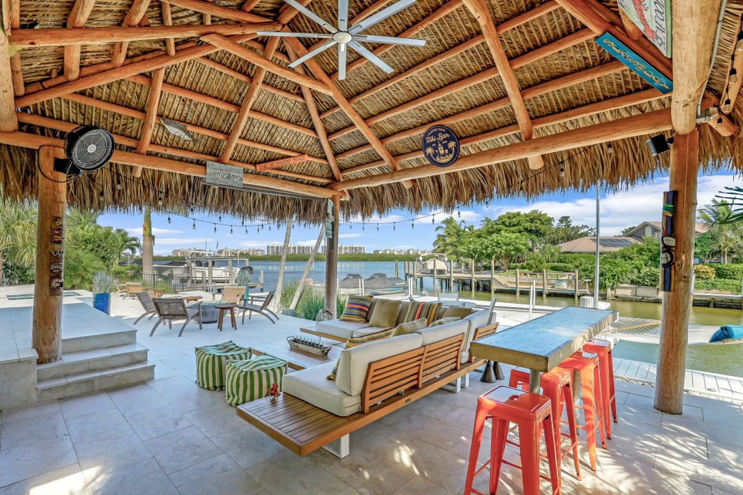 818 Perrine Ct, Marco Island, FL 34145