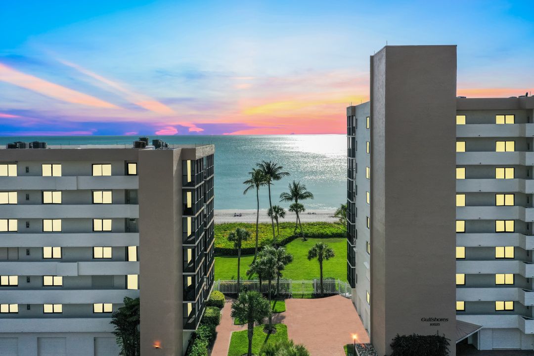 10482 Gulf Shore Dr #231, Naples, FL 34108