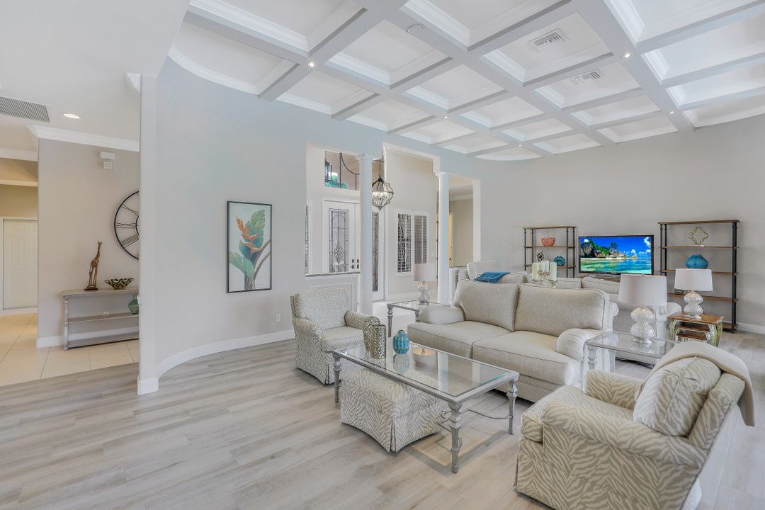 3601 Cedar Hammock View Ct, Naples, FL 34112