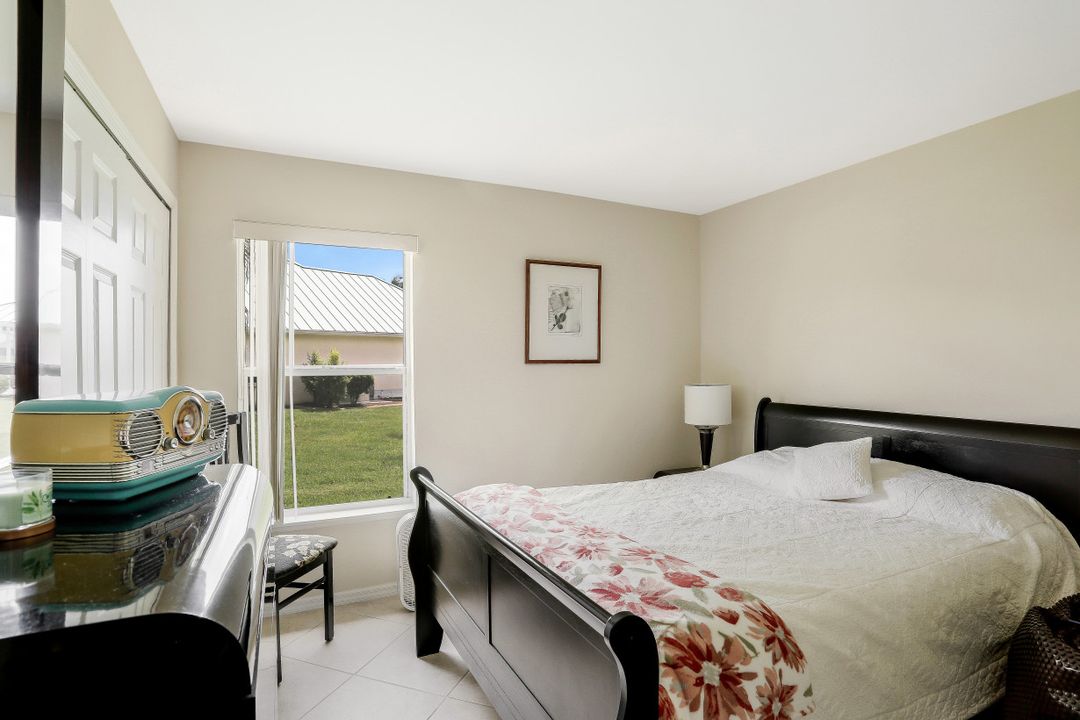 4420 SW 26th Ave, Cape Coral, FL 33914